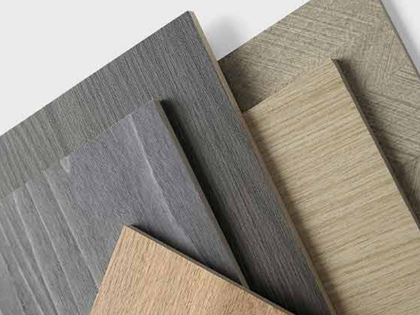 選購闆材有技巧，一看二聞三掂量